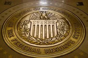 الاحتياطي الفدرالي الأمريكي يثبت سعر الفائدة