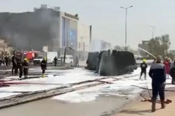 حريق في شارع 60 وسط الحلة يتسبب بإصابة 3 أشخاص