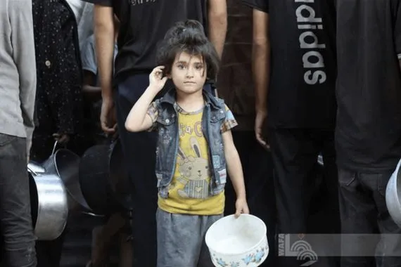 15 شهيدًا فلسطينيًا بنيران الاحتلال في يوم واحد والمجاعة تحصد أرواح الأطفال