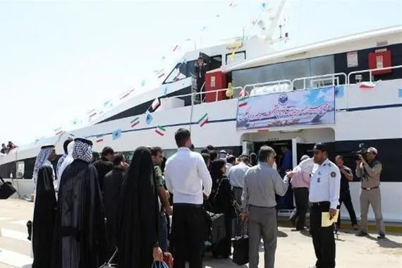 إيران تبدأ تشغيل خط بحري لنقل زوار الأربعين إلى البصرة