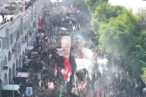 الدفاع المدني العراقي ينتشر على طريق النجف ndash كربلاء استعداداً لحدث مليوني شفق نيوز