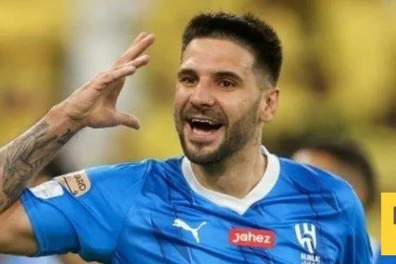 ميتروفيتش يشارك في تدريبات الهلال الجماعية فيديو