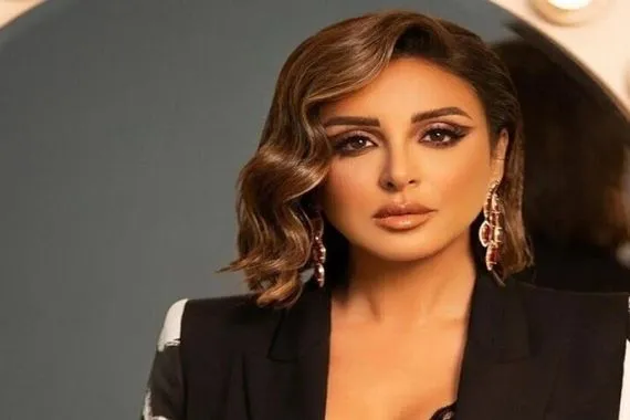 أنغام تخضع لعملية جراحية خطيرة وإعلامي مصري يطلب الدعاء لها