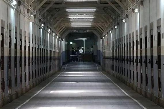 العدل إطلاق سراح 815 نزيلاً مشمولاً بالعفو العام من سجن العدالة2