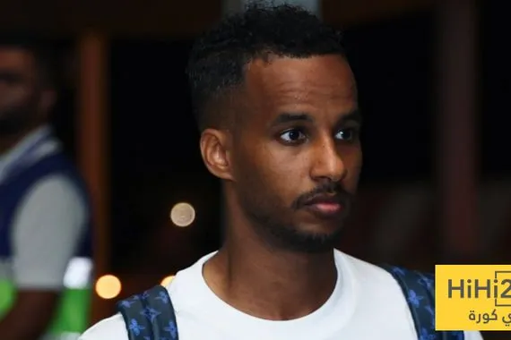 صور بعثة النصر تغادر إلى السعودية قبل السوبر