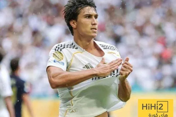 هل كان الريال محقًا في عدم منح غونزالو غارسيا الرقم 9