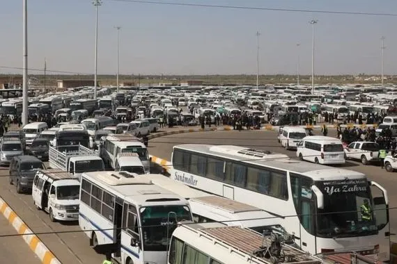 النقل الخاص أكثر من 2500 مركبة متنوعة تشارك بالتفويج العكسي عبر النجف الأشرف وكالة الانباء العراقية واع