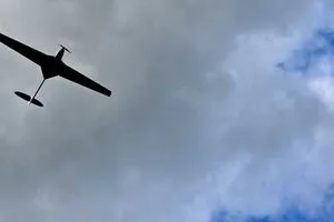 مسيرة تستهدف حفلاً عسكرياً وسط السودان وتقتل شخصين أحدهما طفل شفق نيوز