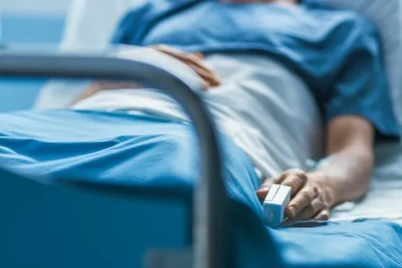 الكويت ارتفاع حالات التسمم بالكحول الملوث إلى 160 حالة و23 وفاة