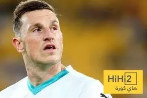 لاعب نوتنغهام فورست يرشح نجم برشلونة للكرة الذهبية