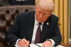 موقع امريكي تعرفة ترامب على العراق تهدف لجره نحو التطبيع