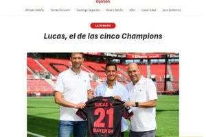 لوكاس فاسكيز صانع المجد الأبيض في البوندسليغا