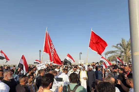 البصرة تظاهرات امام القنصلية الكويتية رفضا لاتفاقية خور عبد الله