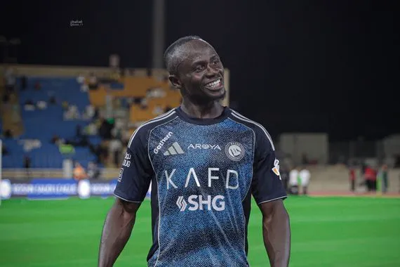 ماني يرد باللغة العربية بشأن استمراره مع النصر