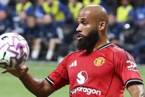 فيديو هدف مبيومو الأول مع مانشستر يونايتد