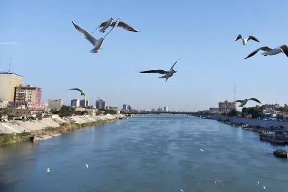 طقس العراق تراجع قليل بدرجات الحرارة بدءا من يوم غد