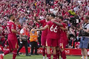 ليفربول يحلق في صدارة الدوري الإنجليزي شفق نيوز