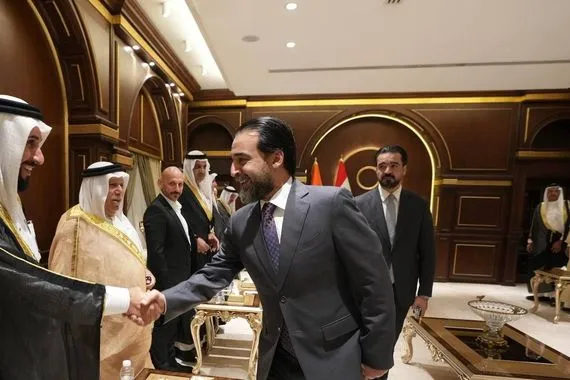 الحلبوسي يستقبل شيوخ ووجهاء وشباب محافظة صلاح الدين ويؤكد أهمية المشاركة الفاعلة في الانتخابات