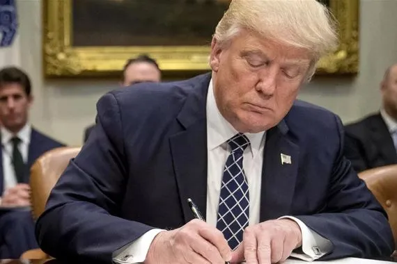 ترامب يوقع امرا لإعداد قائمة سوداء للدول هل تتضمن العراق