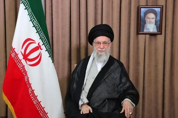 خامنئي يجب تغليب روح العمل على حالة اللاحرب واللاسلم التي يريد العدو فرضها على ايران