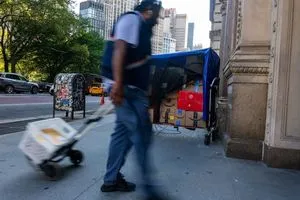 بسبب ترامب انخفاض حركة البريد الى الولايات المتحدة بنسبة 81