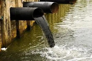 نائب تلوث الأنهر وشحة المياه سببه الحكومة