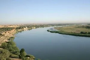 وزارة البيئة تؤكد صلاحية مياه مدن الفرات الأوسط للاستخدام البشري