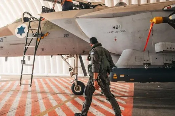 إعلام عبري الطائرات مرت بعدة دول بينها العراق لقصف اجتماع حماس بالدوحة
