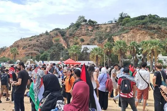الآلاف يحتشدون في سيدي بوسعيد دعما لأسطول كسر الحصار عن غزة