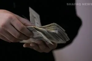 انخفاض أسعار الدولار في بغداد وأربيل مع إغلاق البورصة شفق نيوز