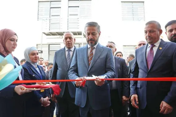 وزير التعليم يفتتح كلية للذكاء الاصطناعي في الجامعة التقنية الوسطى