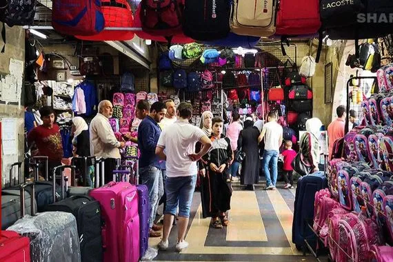 مقارنة مع العراق موسم المدارس ينعش الأسواق السورية وسط ضغوط اقتصادية صور شفق نيوز