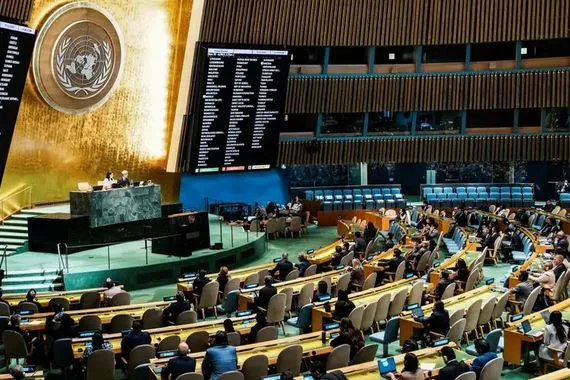 الأمم المتحدة تقر بأغلبية ساحقة إعلانا حول حل الدولتين