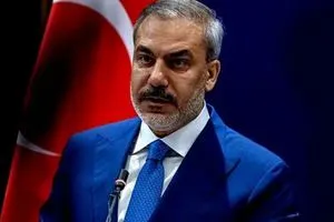 وزير الخارجية التركي عدد كبير من العُمّاليين التحقوا من العراق وإيران بقسد في سوريا شفق نيوز
