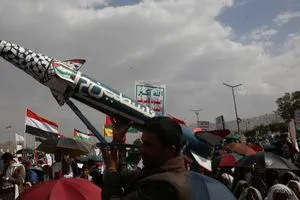 قصف يمني يستهدف إسرائيل شفق نيوز
