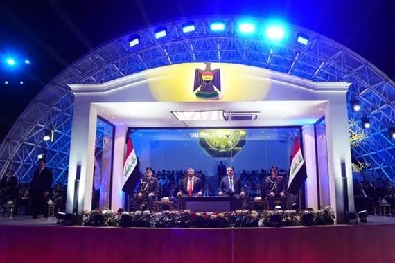 وزير الداخلية يعلن تخرج 2433 ضابطاً و460 مفوضاً خلال العام الحالي