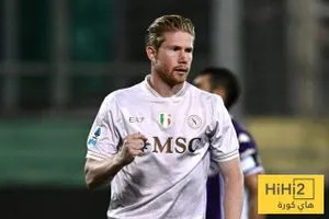 نابولي يحتفظ بصدارة الكالتشيو بالفوز على فيورنتينا