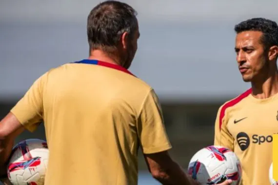 ماذا قال فليك عن دور تياغو ألكانتارا في برشلونة