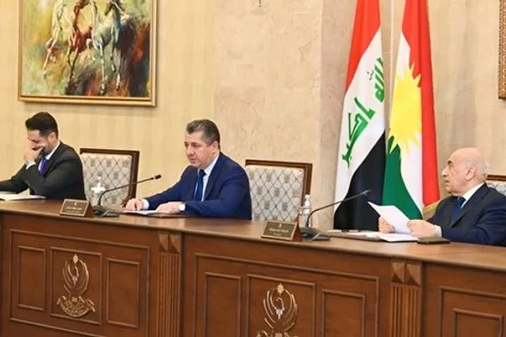 سياسي كردي حكومة الإقليم تمارس حرباً نفسية ضد الموظفين بشأن الرواتب