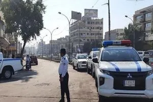 فضيحة أخرى تلاحق المرور صندوق عصير مقابل تمزيق وصل الغرامة فيديو