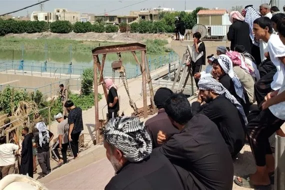 تجدد التظاهرات في ميسان احتجاجًا على شح المياه صور