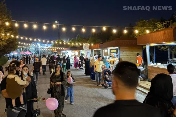 مهرجان المنتجات المحلية في أربيل يتحول إلى وجهة عائلية ليلية صور شفق نيوز