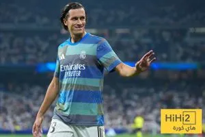 ليس أسينسيو أو تشواميني بديل غير متوقع لهويسين في ريال مدريد