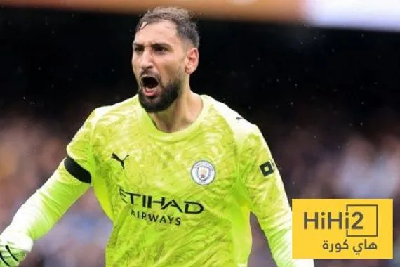 أرقام دوناروما في ظهوره الأول مع مانشستر سيتي