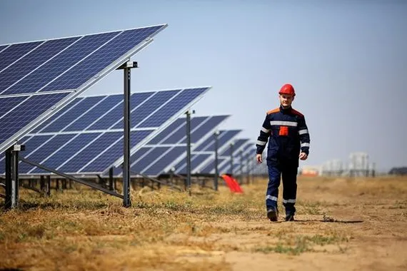 الطاقة المتجددة في العراق بوابة نحو الاكتفاء الذاتي والتنمية المستدامة