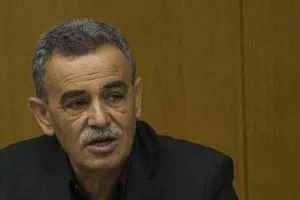 جمال زحالقة العضو السابق في الكنيست لـ الزمان أتوقع جولة ثانية من الحرب الإسرائيلية الإيرانية واستبعد المواجهة مع مصر