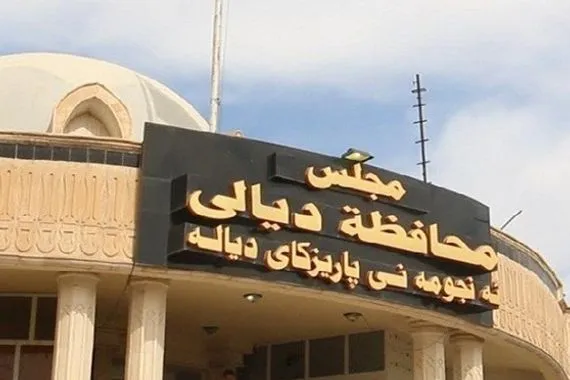 مجلس ديالى يحسم الجدل حول أبراج الاتصالات ويوقف نصبها