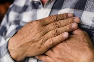 علامات يومية تدل على مشاكل في القب