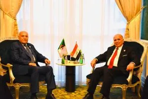 الخارجية العراق يطرح مبادرة لعقد اجتماعات مشتركة مع دول الخليج وإيران لمناقشة التهديدات الإسرائيلية