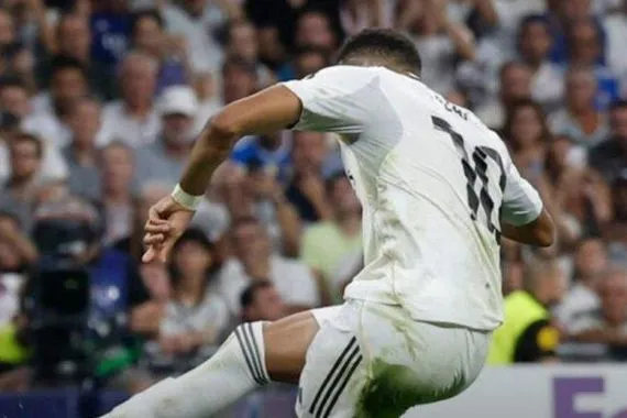 ماذا يمكن أن يقال عن حكم مباراة الريال ومارسيليا